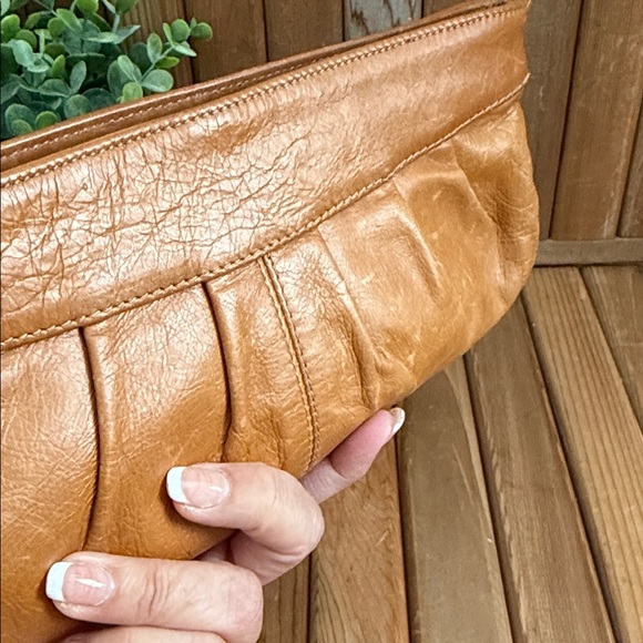 Aldo Camel Soft Leather Boho Chic Clutch Pleated - Picture 6 of 7